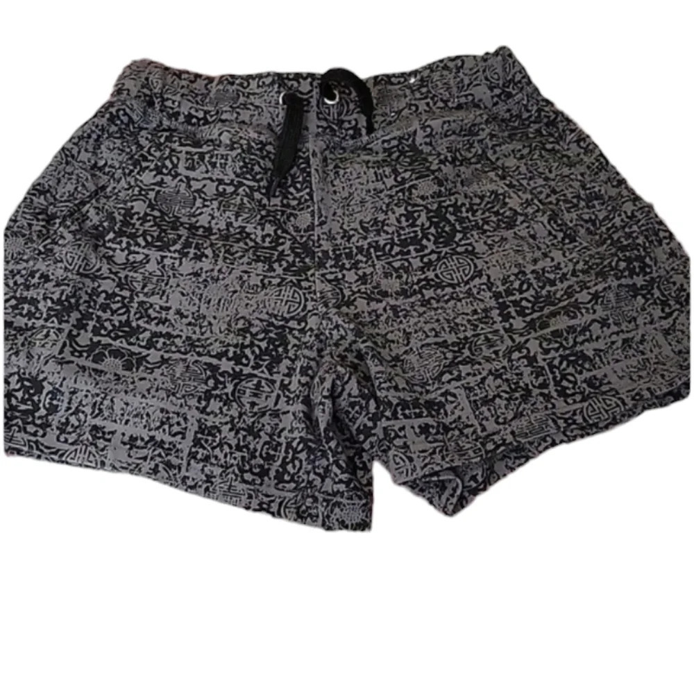 Earth Yoga Shorts